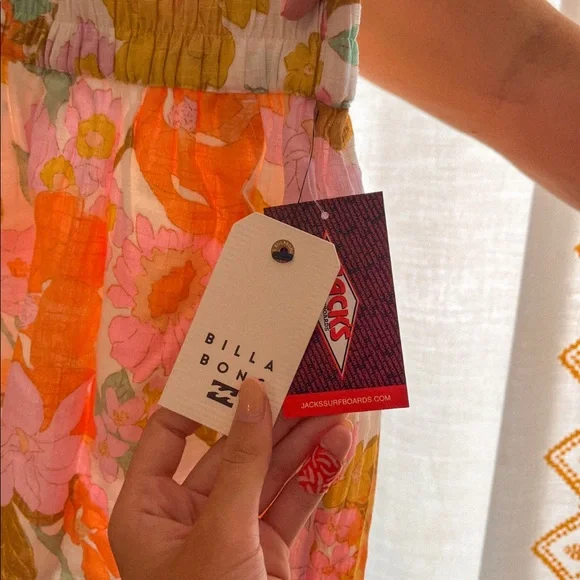 Billabong “Love to Lounge Shorts” Medium - Picture 5 of 7